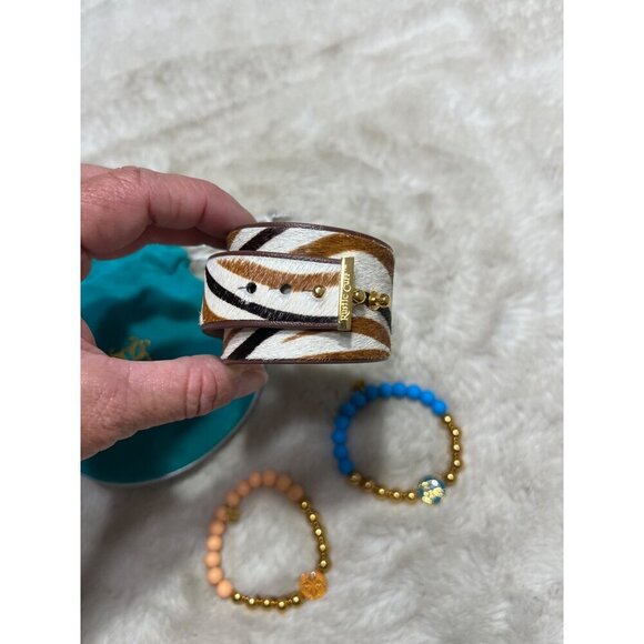 Rustic Cuff 3 bracelet round beaded stretch and cow print bracelet - Picture 7 of 7